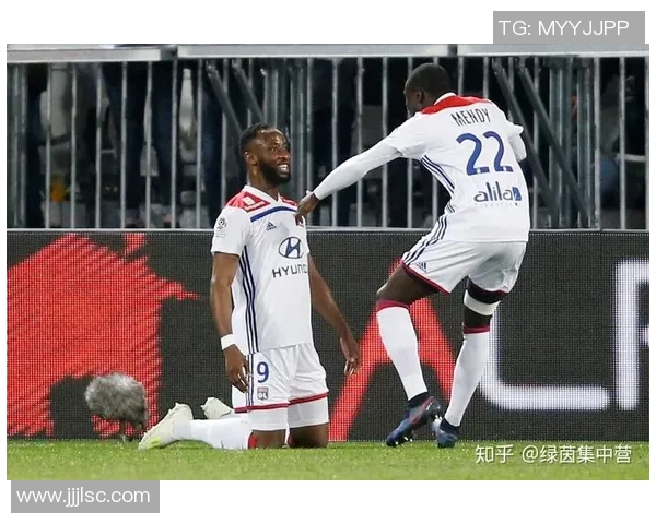 实况足球星耀模式中是否仅有两名球员可选择的深度探讨